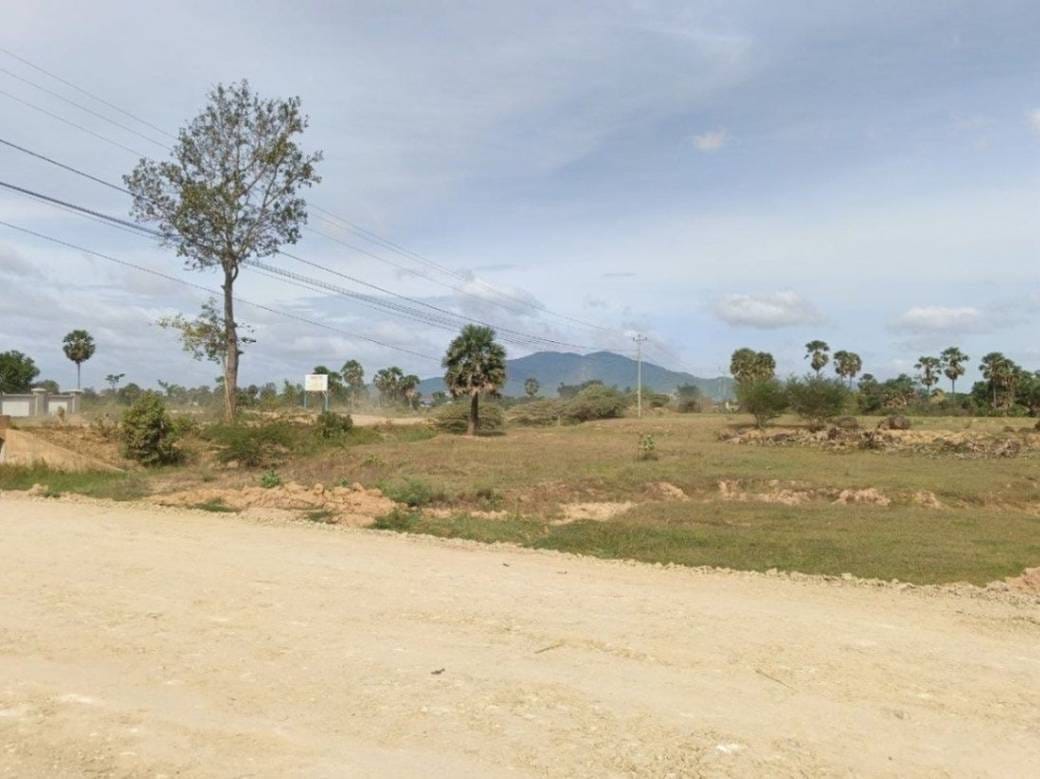 Lot Na prodej in Chongruk, Kong Pisei, Kampong Speu