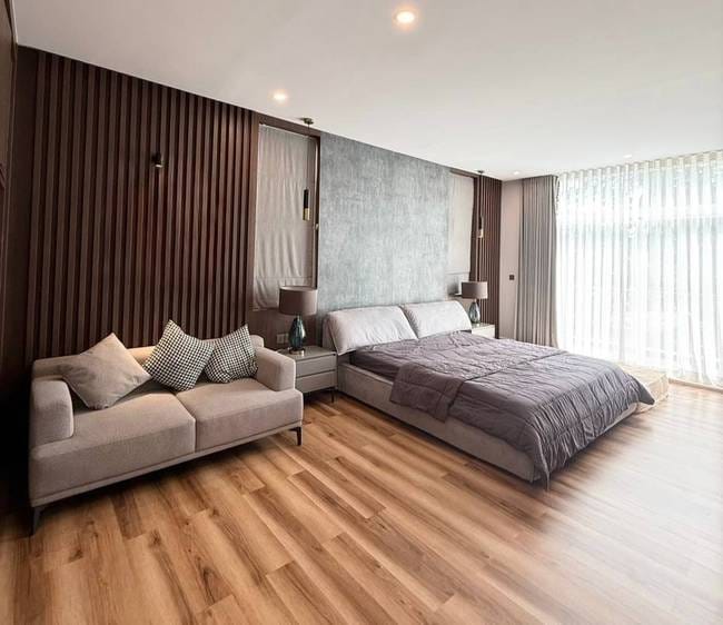 7卧室别墅出租，价格$3,500