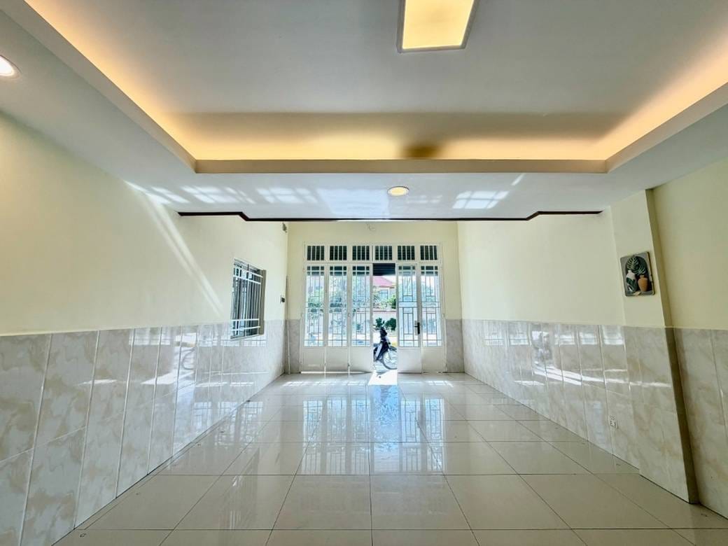 Shophouse For Sale in Sen Sok $300,000