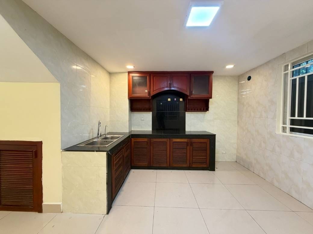 Phnom Penh Thmey Shophouse For Sale in Phnom Penh Thmey