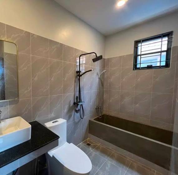 2 Bedrooms Villa For Sale & Rent