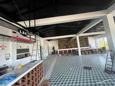 ร้านอาหาร ราคา $2,200,000