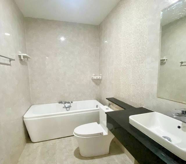 Twin Villa For Sale & Rent in Preaek Ta Sek, Chroy Changvar, Phnom Penh