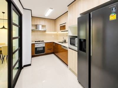 De Castle Royal Condominium | Condo Na prodej in Boeng Keng Kang $398,000