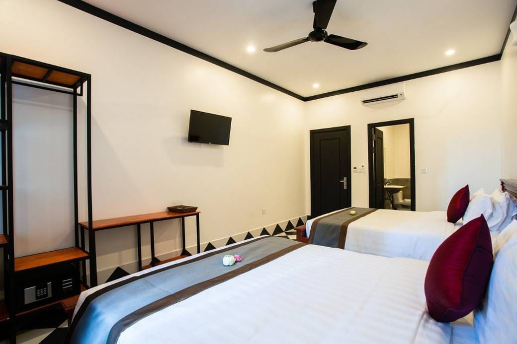 $560,000 Hotel