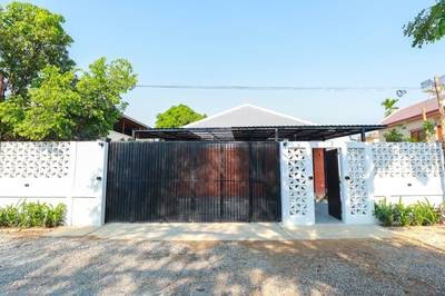 $1,200 Villa