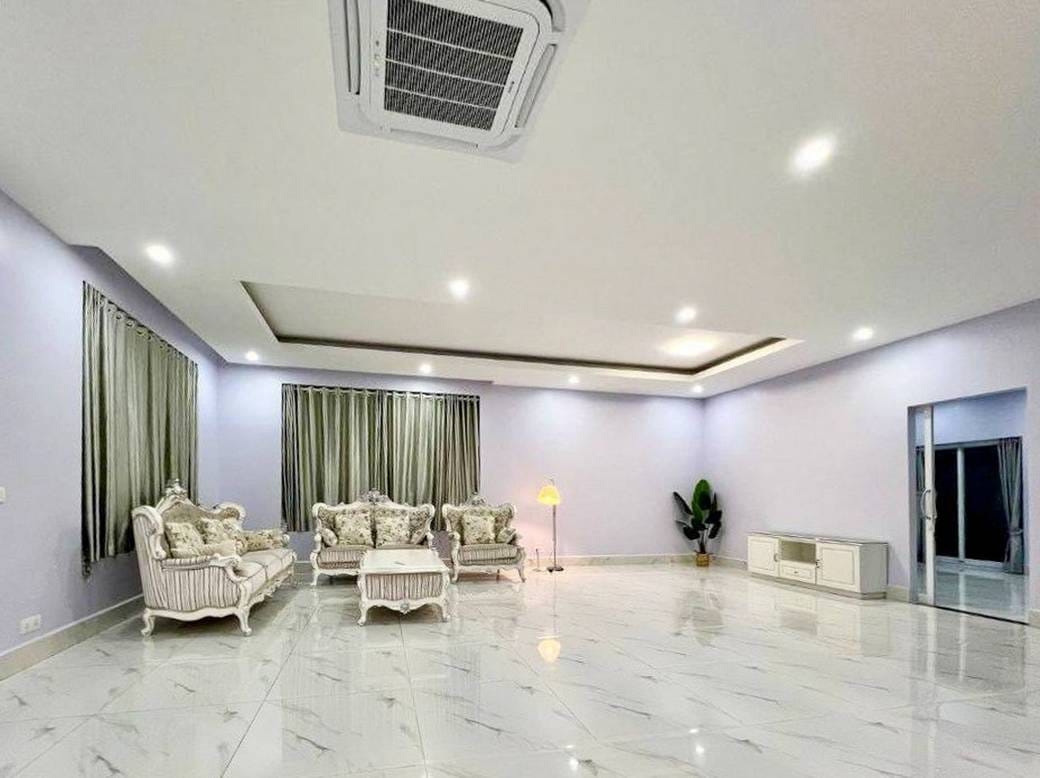 土地面積645.88㎡の別荘For Sale & Rent