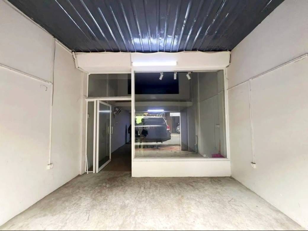 $650 Shophouse