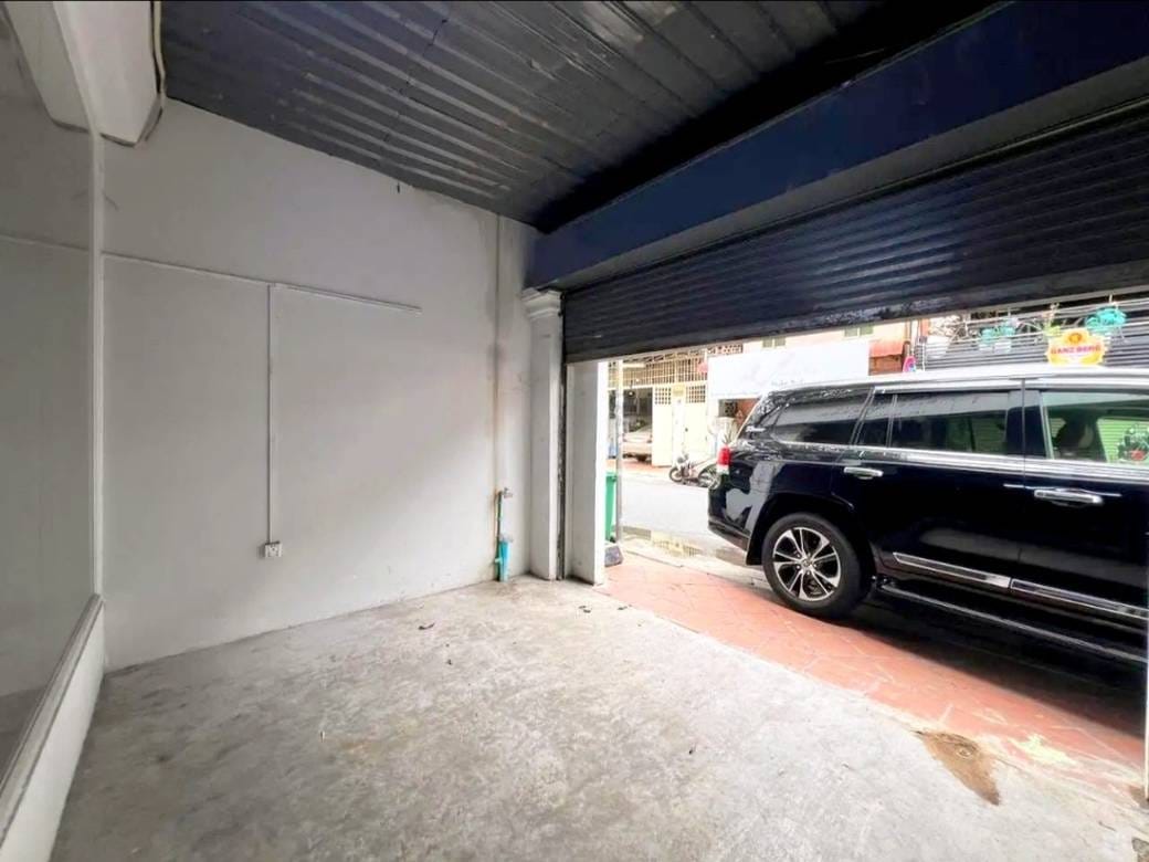 Shophouse For Rent in BKK 2, Boeng Keng Kang, Phnom Penh