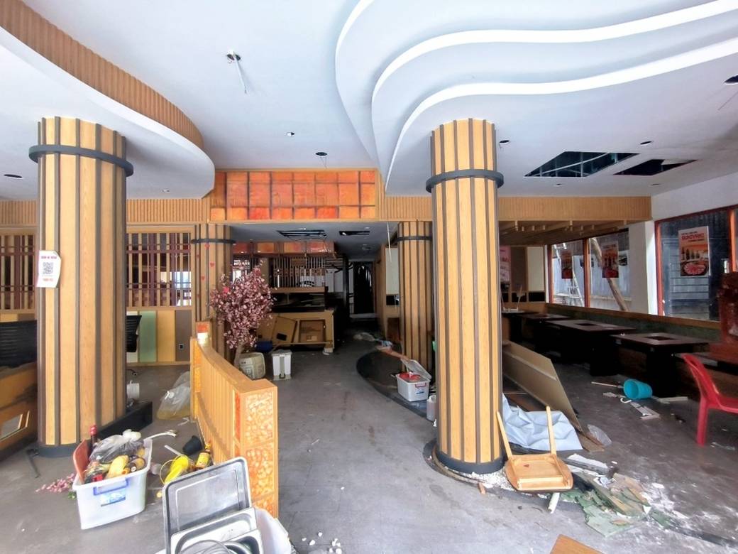 ร้านอาหาร For Sale & Rent พื้นที่ใช้สอย 884 ตร.ม. ใน Boeng Keng Kang