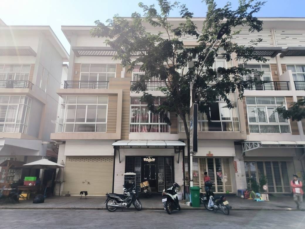 Shophouse For Rent in Nirouth, Chbar Ampov, Phnom Penh