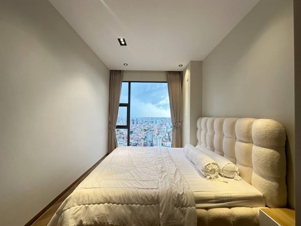 Time Square 306 | $1,600 Condo
