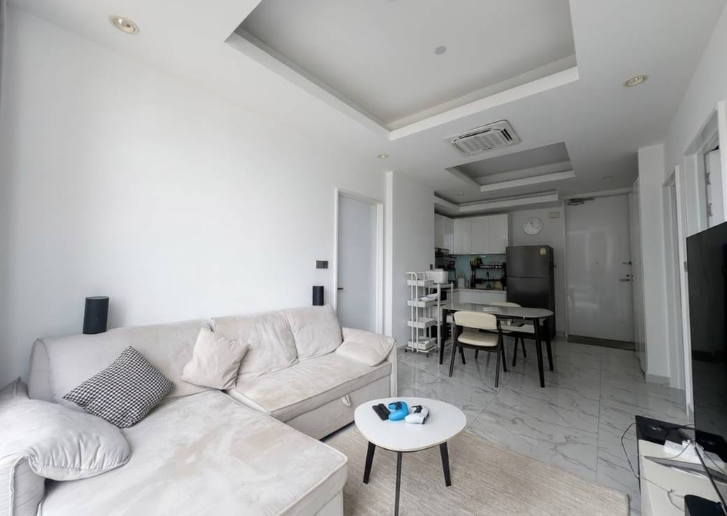 J Tower 2 Condominium | $180,000 Condo