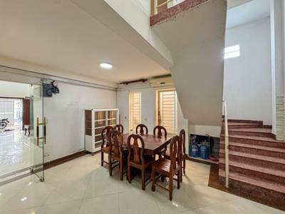 House and lot Na wynajem w Chamkarmon $700