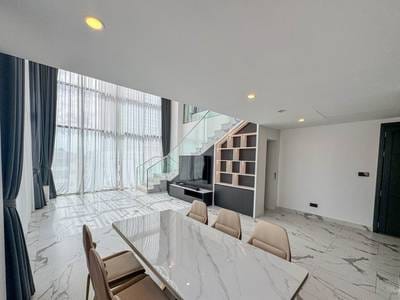 Zařízeno Penthouse K pronájmu