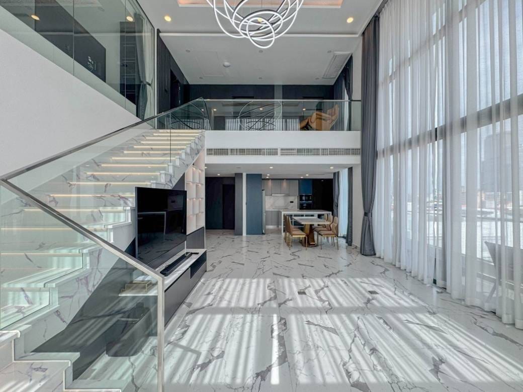 $3,500 Penthouse