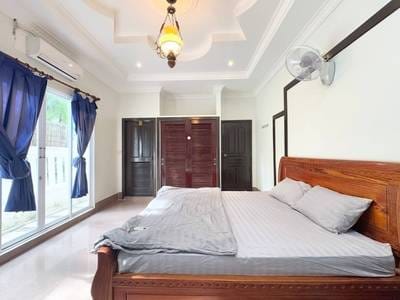 Villa 8 chambres À louer pour $900