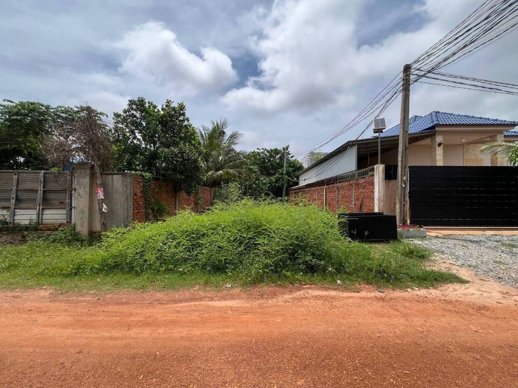 Svay Dankum Relief À vendre à Svay Dankum