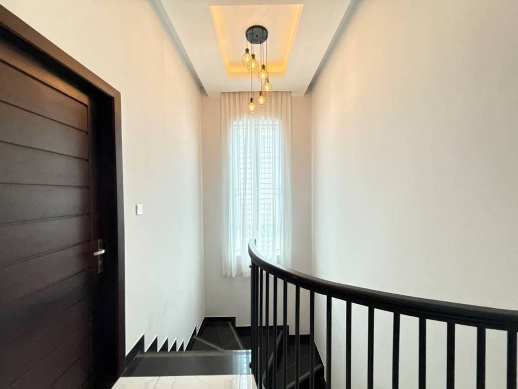 3 Bedrooms Vila K pronájmu for $800