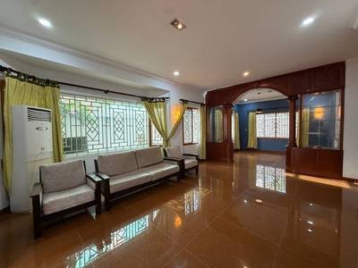 Vila K pronájmu in Chamkarmon $2,900