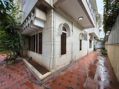 600 sqm Land Size Vila K pronájmu