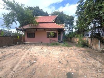Działka Na sprzedaż o powierzchni działki 388 m²