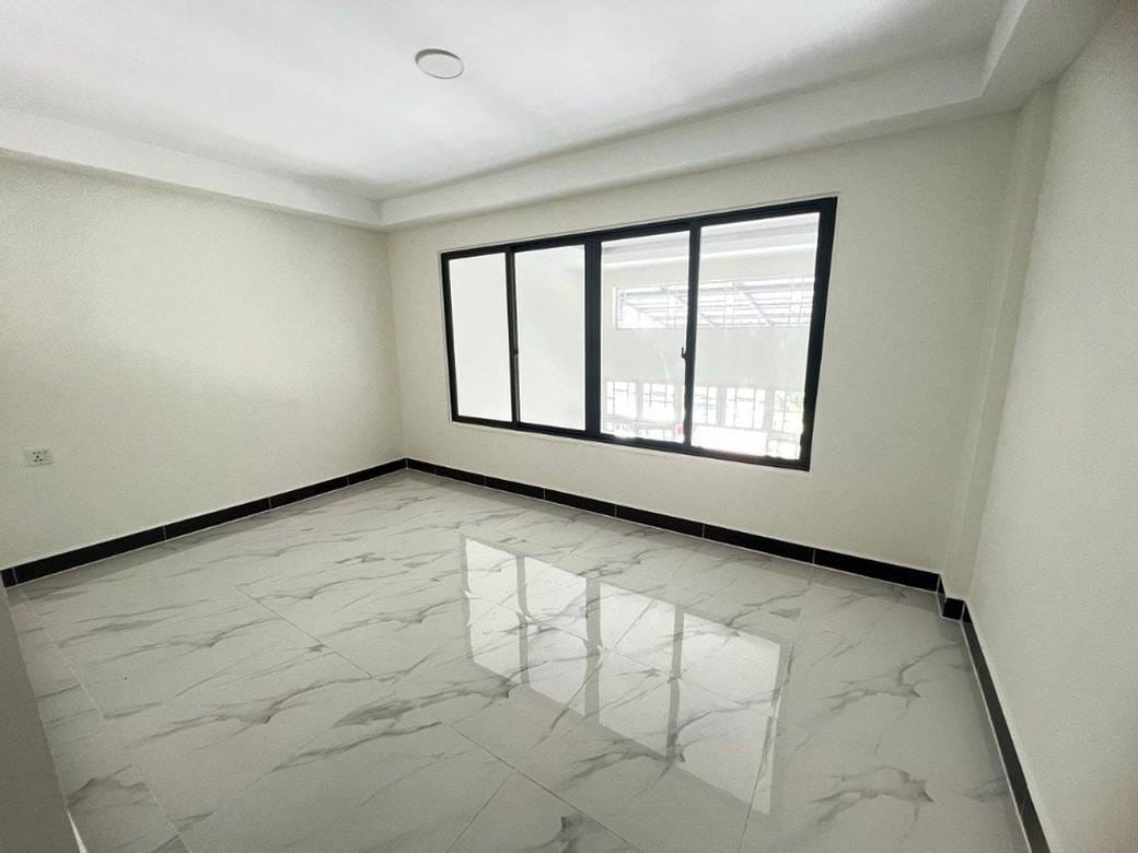 84 sqm Land Size Link House For Sale & Rent