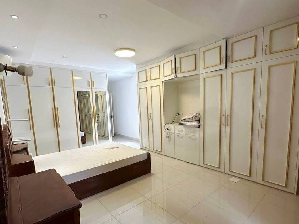 Phnom Penh Park | Shophouse For Sale in Preaek Lieb, Chroy Changvar, Phnom Penh