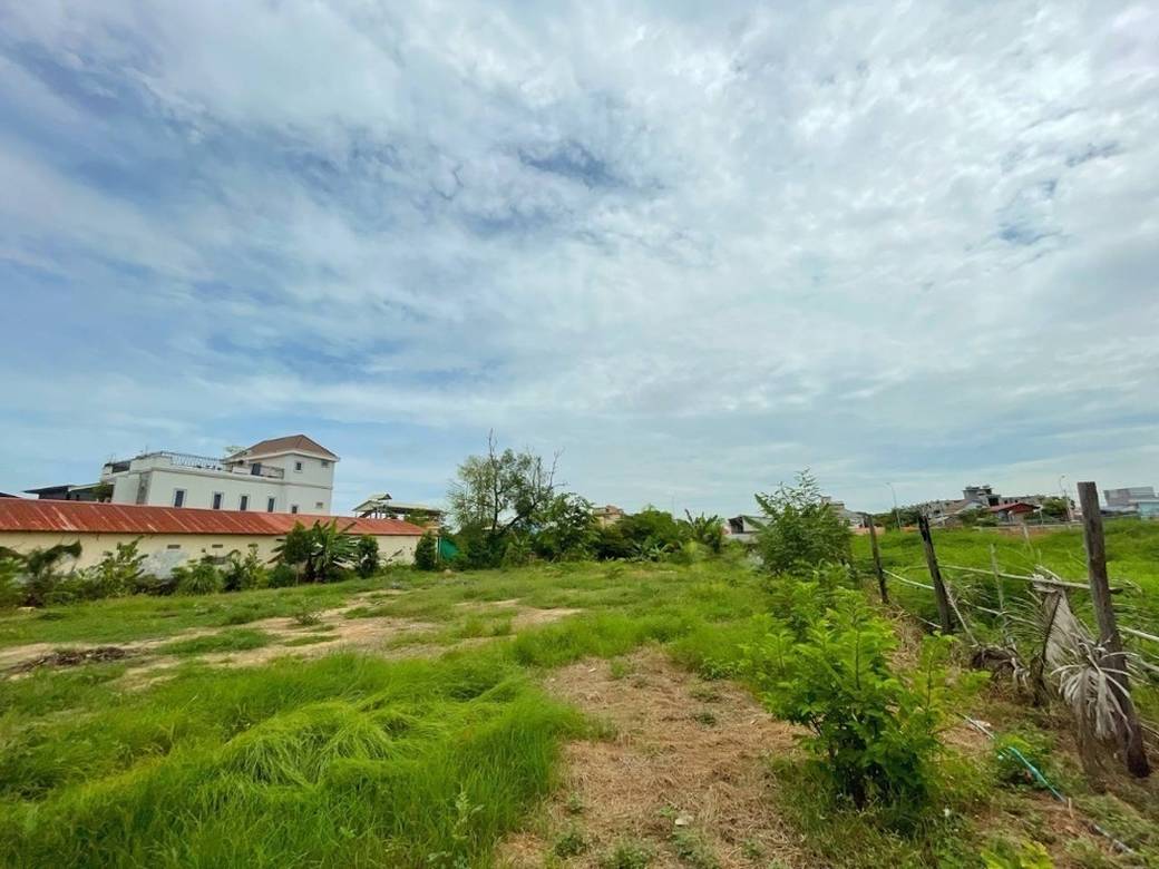 1,701 sqm Land Size Pozemky Na prodej