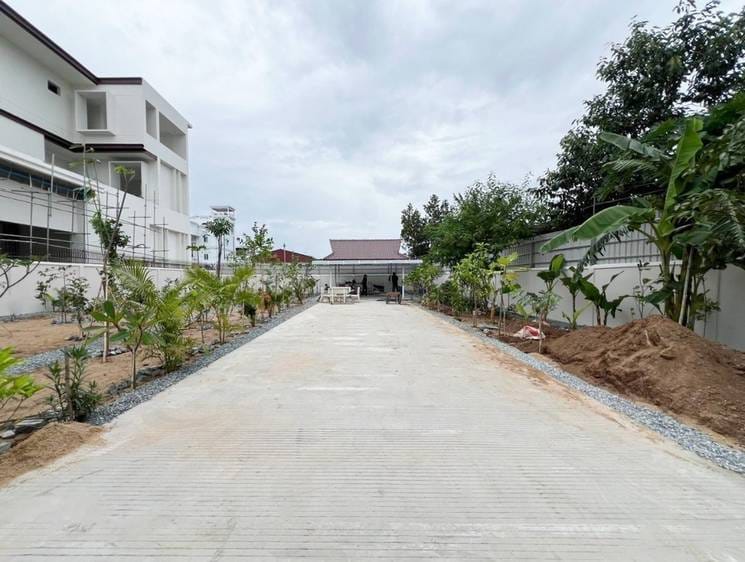 $480,000 Land