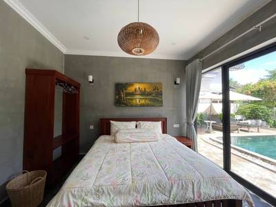 $1,000 Villa