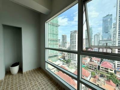 De Castle Royal Condominium | 52-261 sqm Living Size Condo For Sale & Rent in Boeng Keng Kang