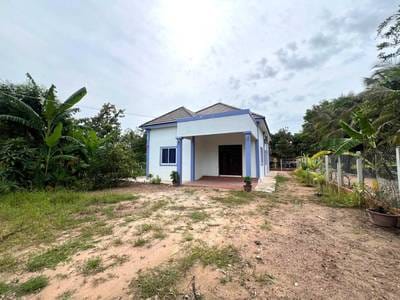 House and lot For Rent with 1 Parking Space