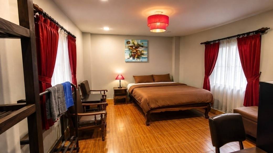 550 sqm Living Size Отель Для Продажи in Daun Penh