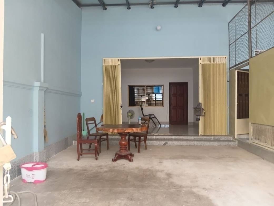 $600 House