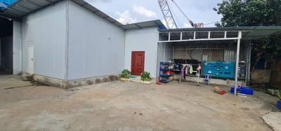 858 sqm Land Size Sklad Na prodej