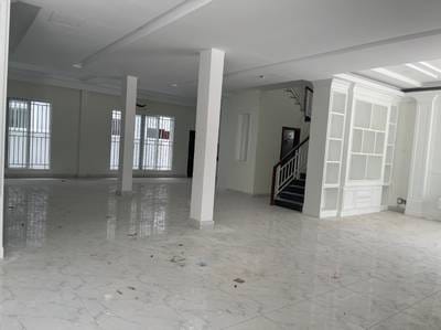 Dvojvila Na prodej in Krang Thnong, Sen Sok, Phnom Penh
