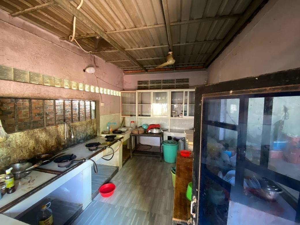 1,841 sqm Land Size Shophouse Na prodej