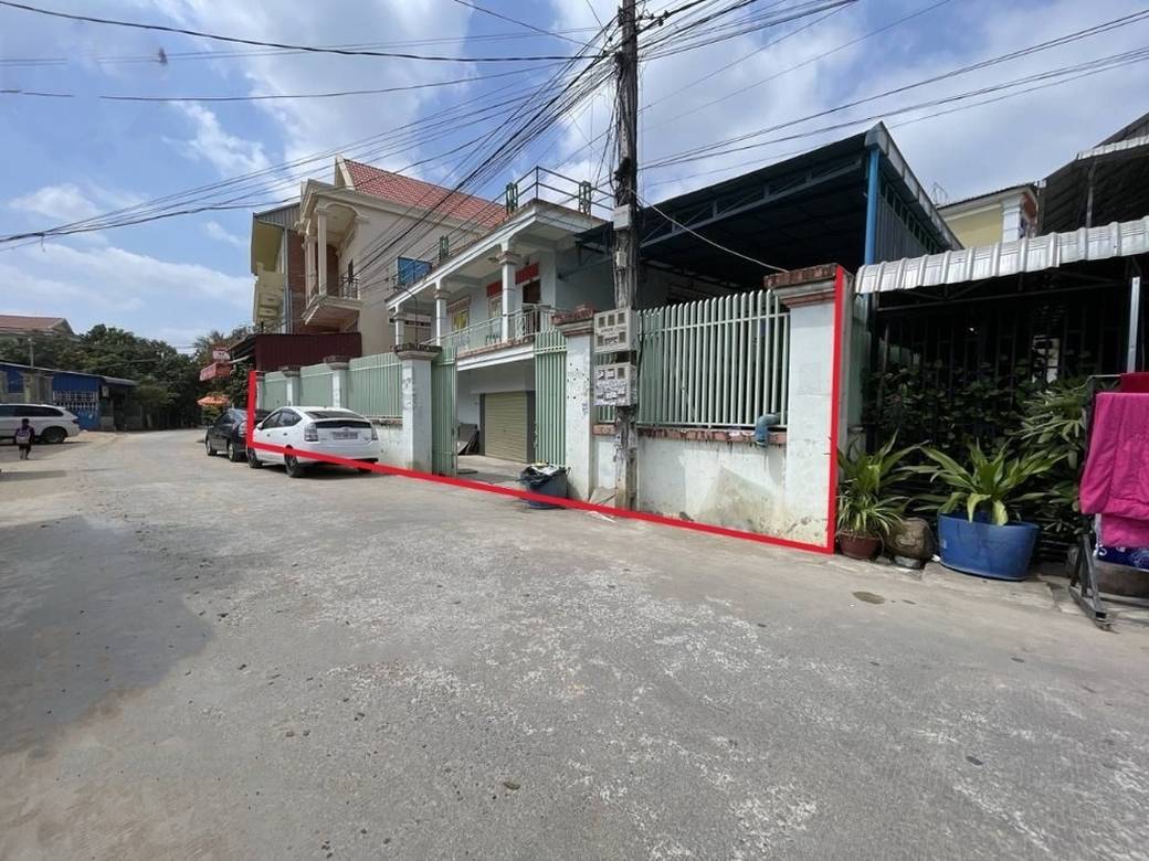497 sqm Land Size House and lot Na prodej