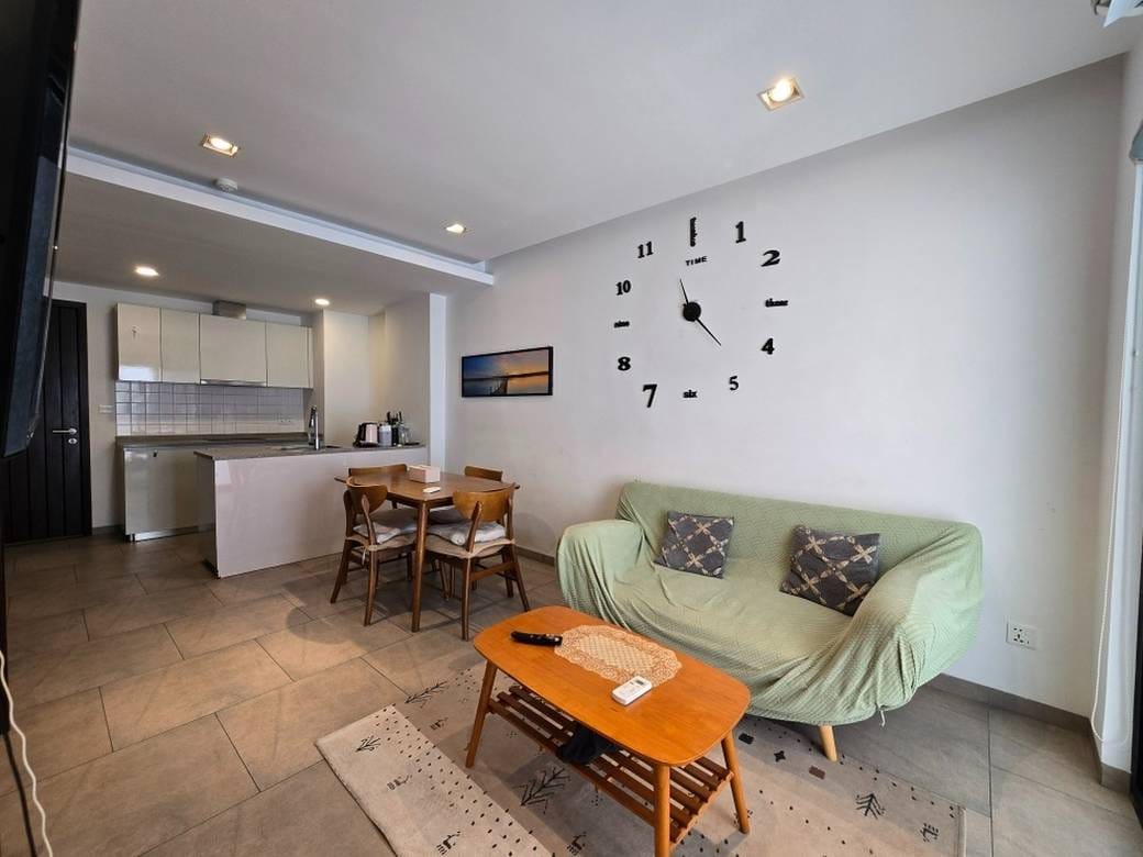 Urban Village Phase 2 | $420 Condo