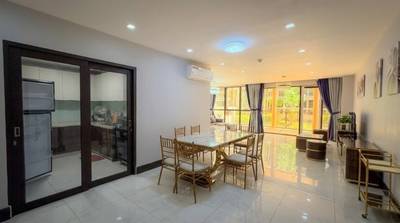 Zařízeno Penthouse For Sale & Rent
