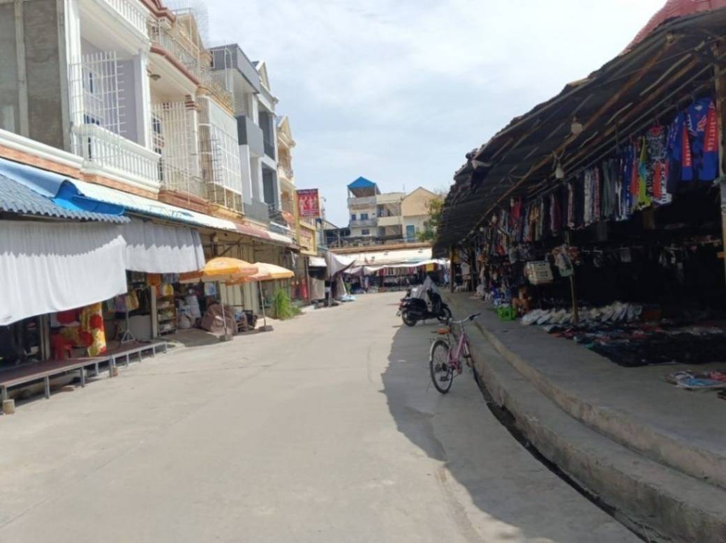 Řadový dům Na prodej in Chaom Chau 3, Por Sen Chey, Phnom Penh