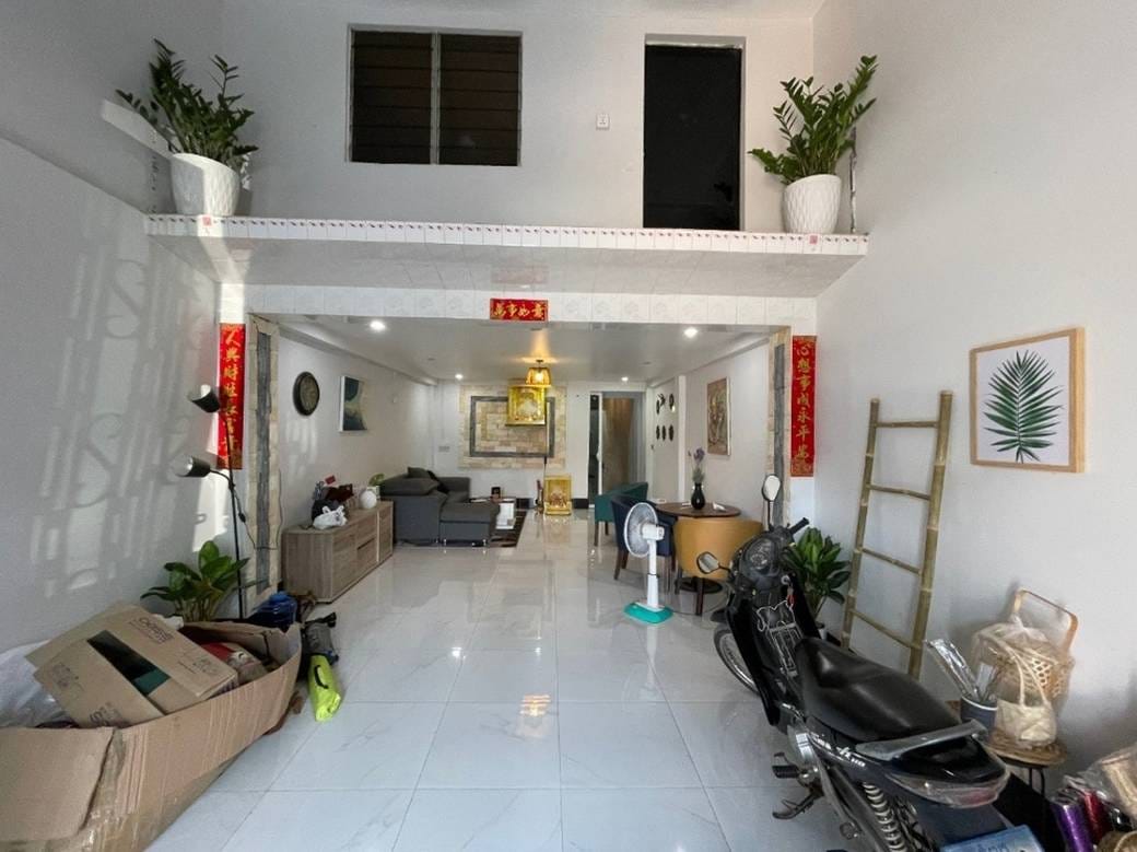 $225,000 Dom szeregowy