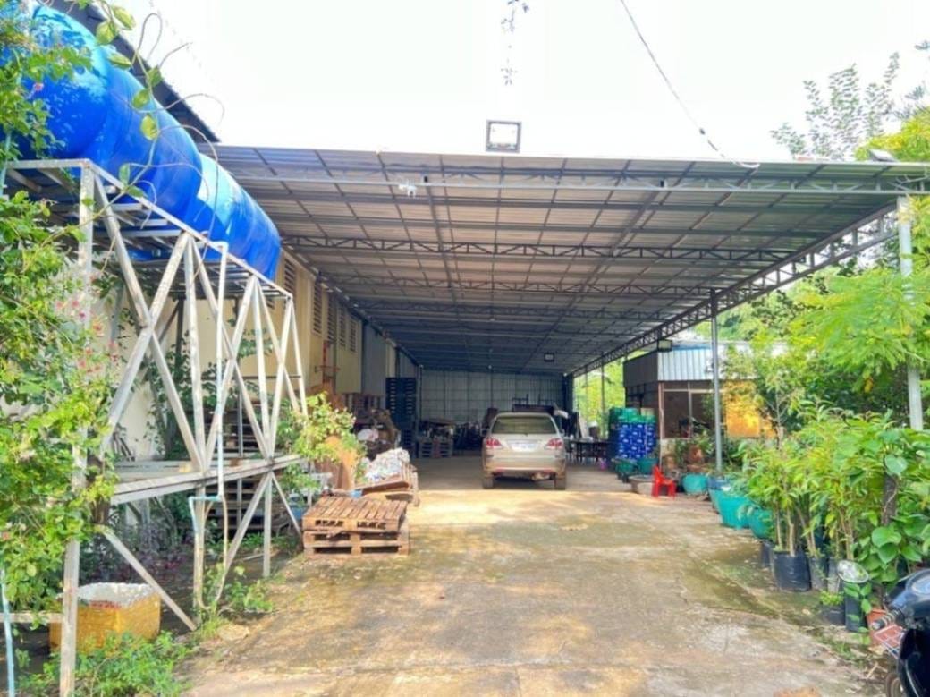 5,503 sqm Land Size Sklad Na prodej