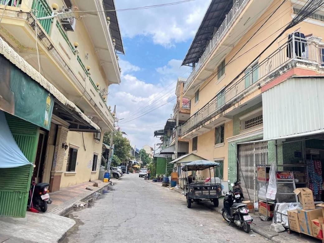 Řadový dům Na prodej in Kakab 2, Por Sen Chey, Phnom Penh