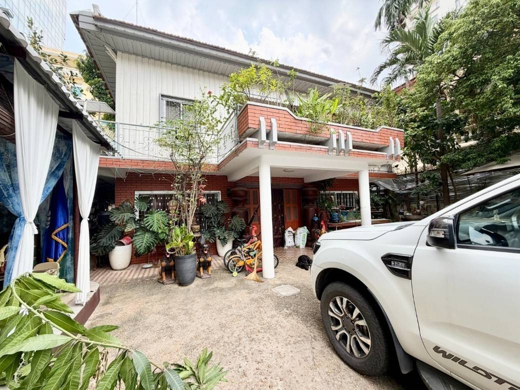 489 sqm Land Size Vila Na prodej