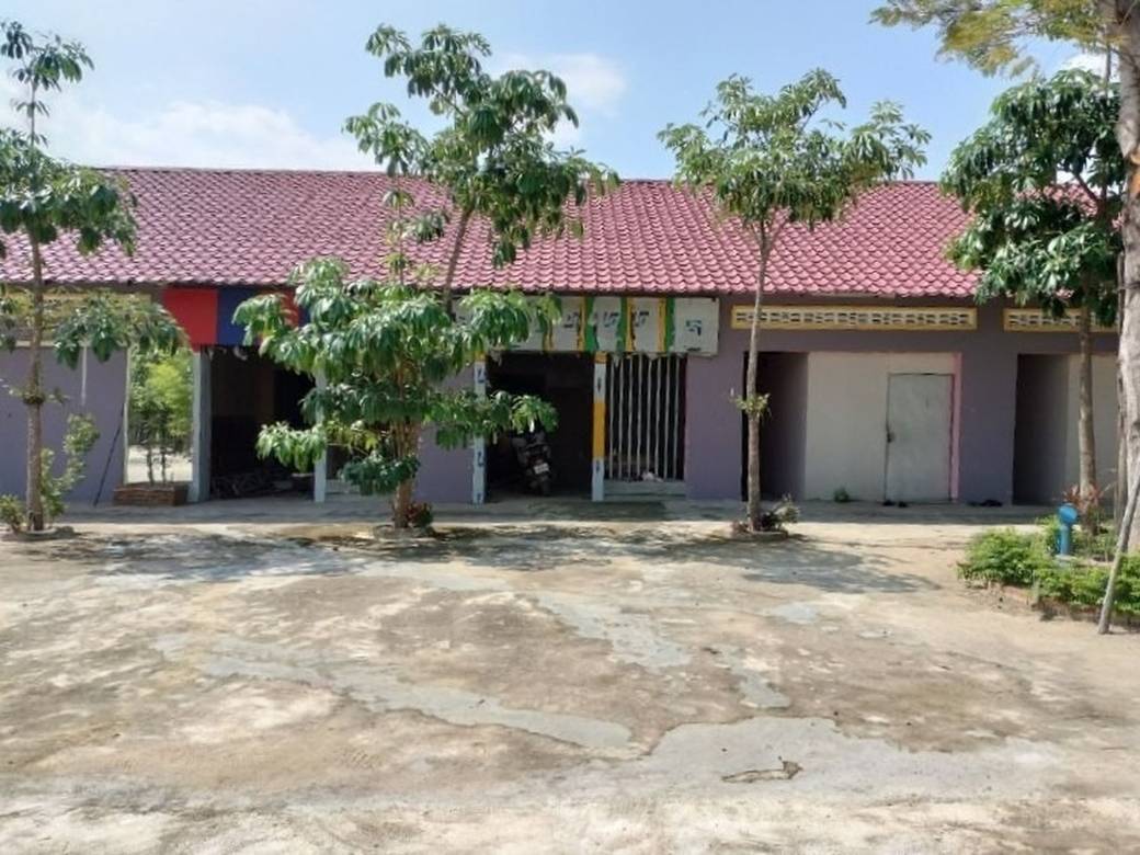 Działka Na sprzedaż o powierzchni mieszkalnej 390 m² w Kandal Stueng
