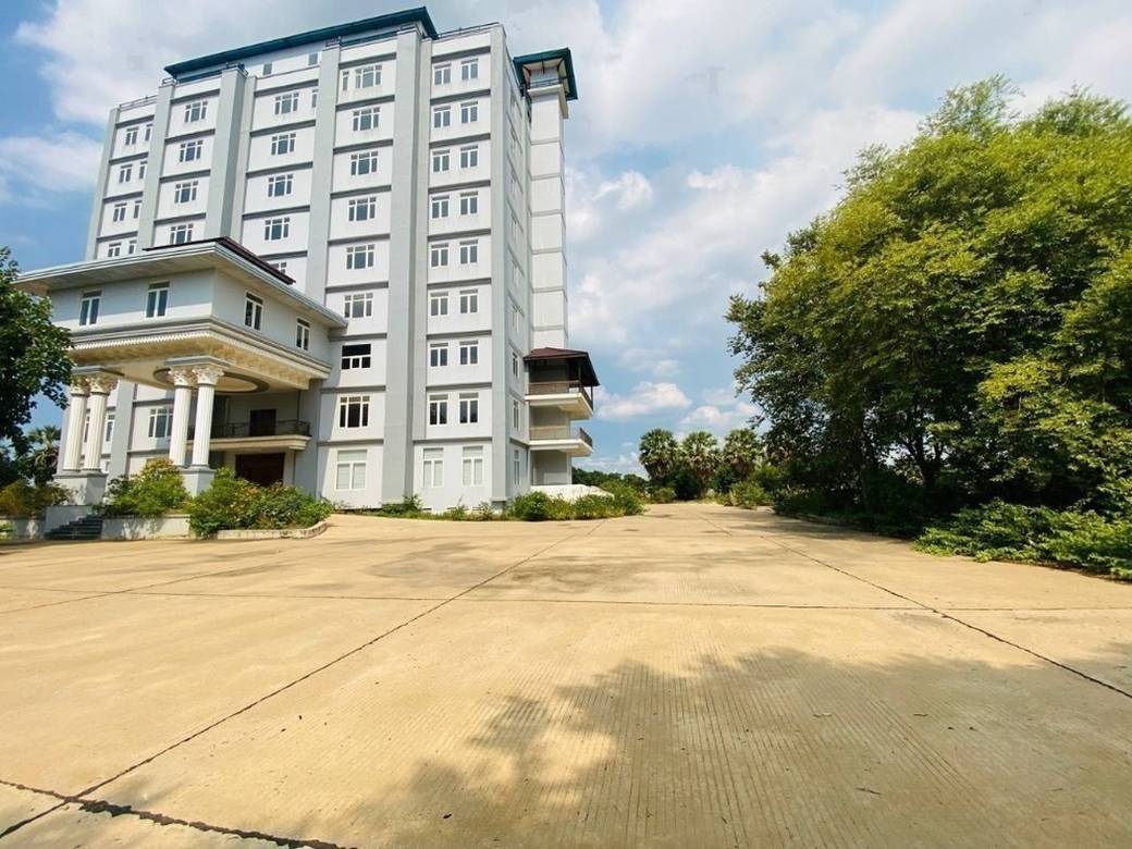 15,019 sqm Land Size Budova Na prodej