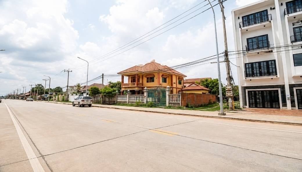 144平方米土地面积的CommercialShophouseFor Sale & Rent