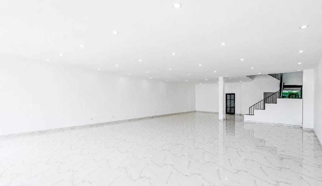 Siem ReapCommercialShophouseFor Sale & Rent，价格$320,000